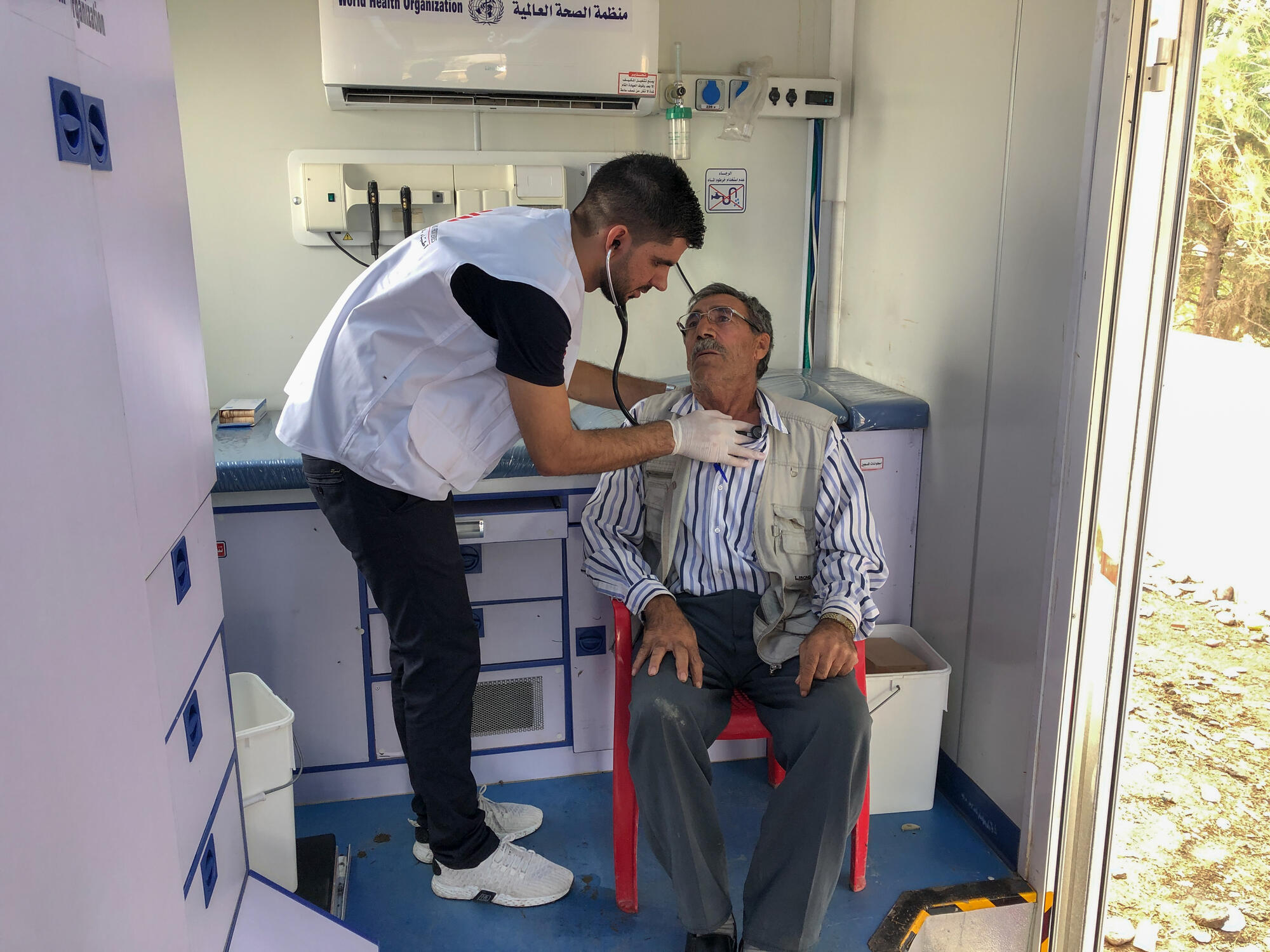 2019年10月。因當地人持續逃離敘利亞東北部的衝突地區，無國界醫生在伊拉克一個接近敘利亞邊境的營地展開醫療活動，接收難民。©MSF/Hassan Kamal Al-Deen