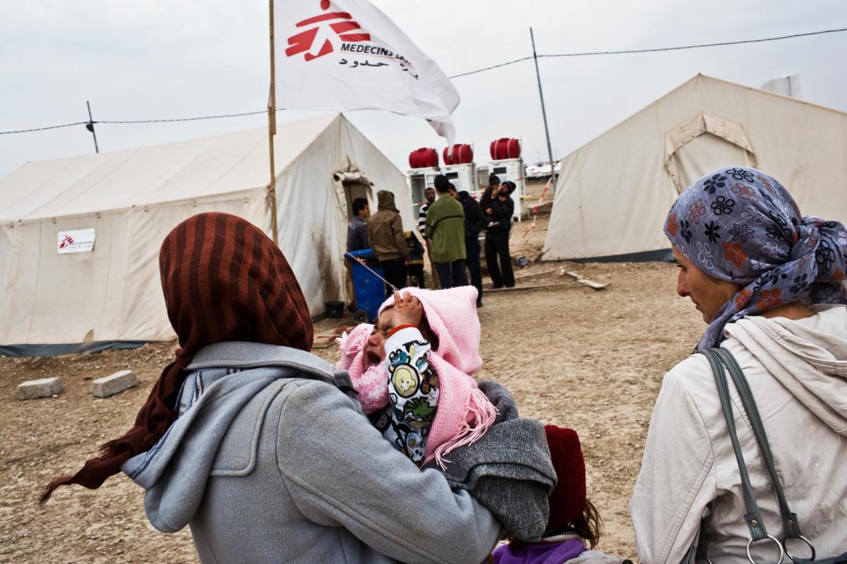 2012年5月——伊拉克的敘利亞難民。無國界醫生開始在伊拉克的多米茲（Domiz）難民營工作，成為該地區敘利亞難民的主要醫療護理提供者。©Michael Goldfarb/MSF