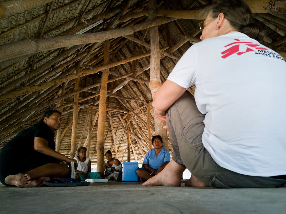  無國界醫生在基里巴斯協助當地衞生及醫療服務部開展應對工作。©Manja Leban/MSF