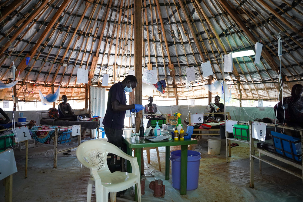 A view of the measles isolation ward in the MSF hospital in Bentiu IDP camp in Unity state. © Nasir Ghafoor/MSF