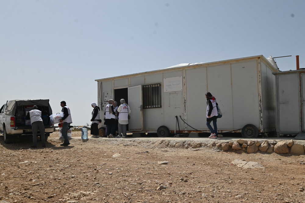 An MSF mobile clinic in al Almajaz in Masafer Yatta where MSF provides primary health and mental health services. © MSF