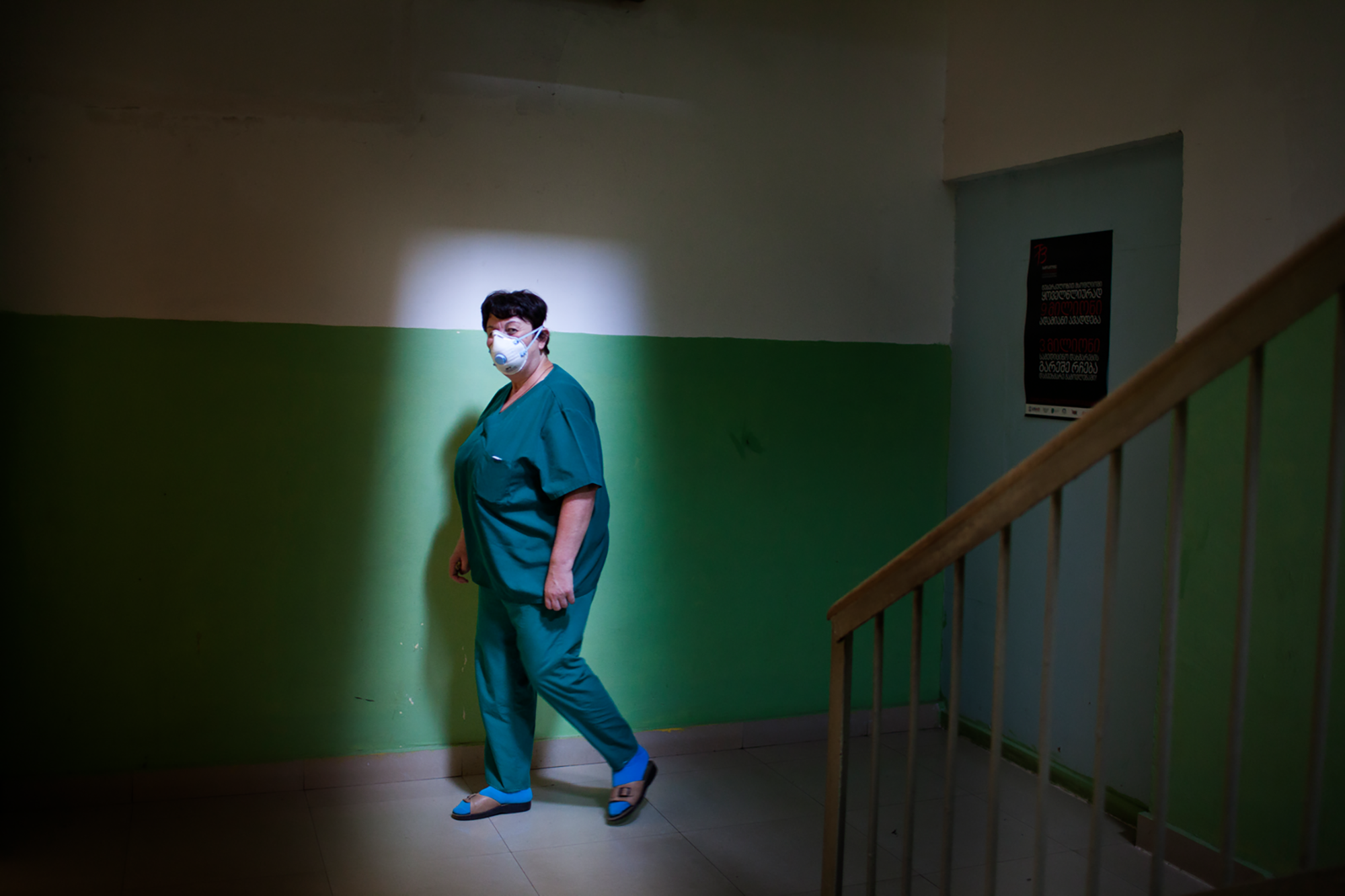 A nurse wears a protective mask at Zugdidi regional TB hospital in Samegrelo, Georgia. © Daro Sulakauri/MSF