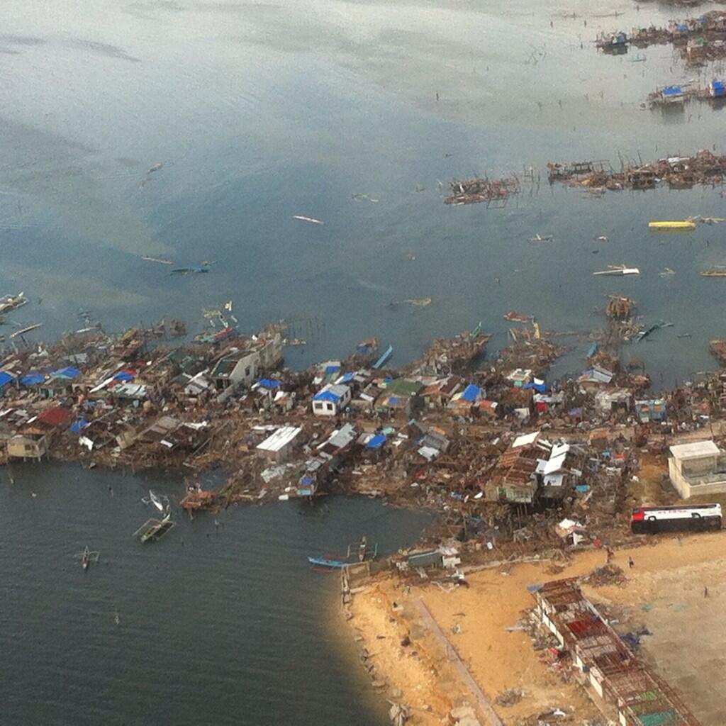吉万市几乎完全被台风摧毁，目前没有能够正常运作的医疗设施。 © MSF